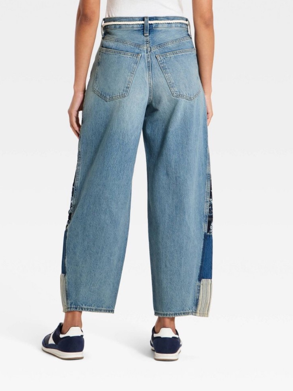 NWT | Women's High-Rise Easy Barrel Bandana Print Jeans - Universal Thread Sz 16 - Picture 2 of 3
